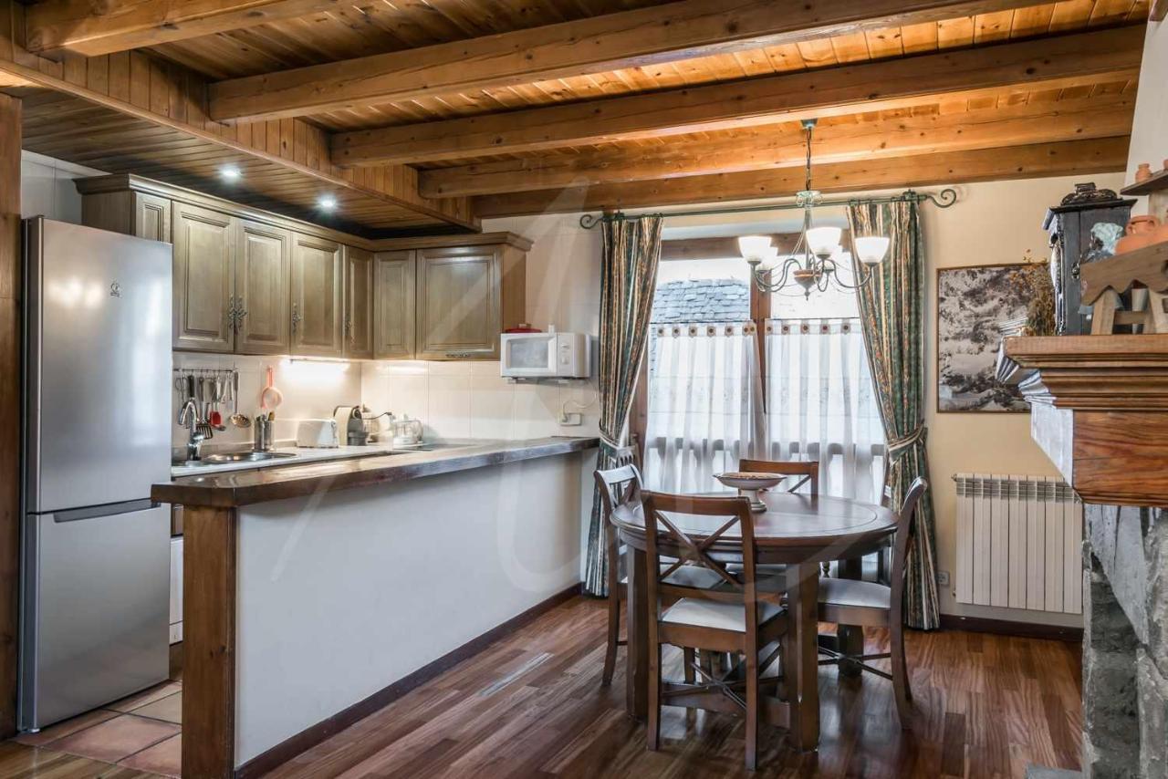 Casa Marimanha By Seamount Rentals Salardú Eksteriør bilde
