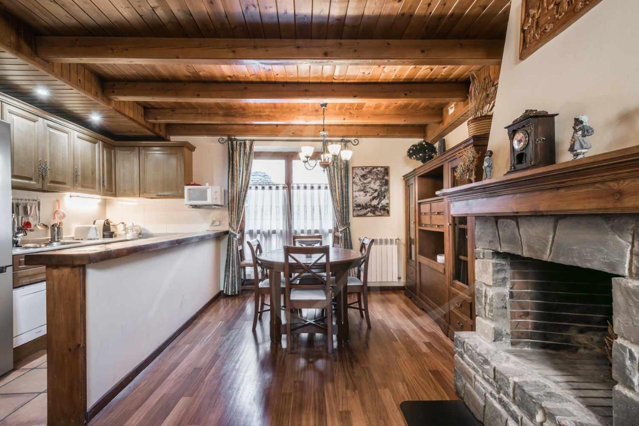 Casa Marimanha By Seamount Rentals Salardú Eksteriør bilde